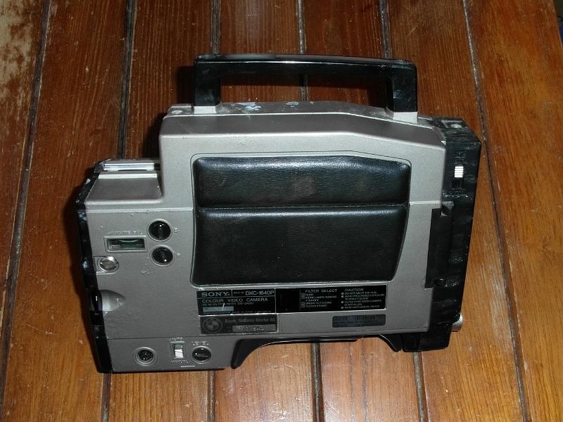 sony dxc kamera_04.jpg